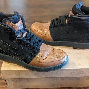 Nike Trainer Clean Sweep Premium sz 9